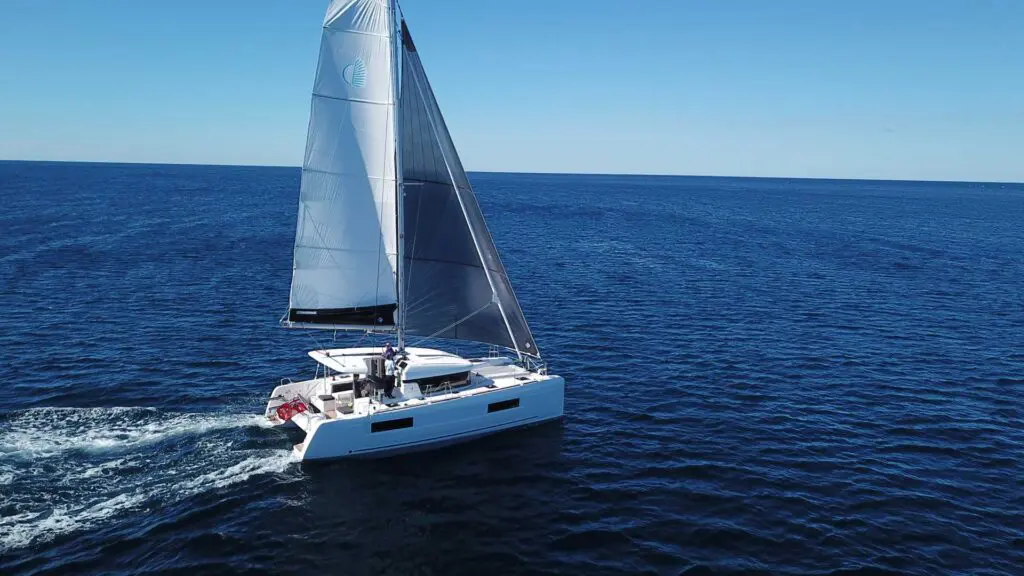 Lagoon 40 Review - Club Marine