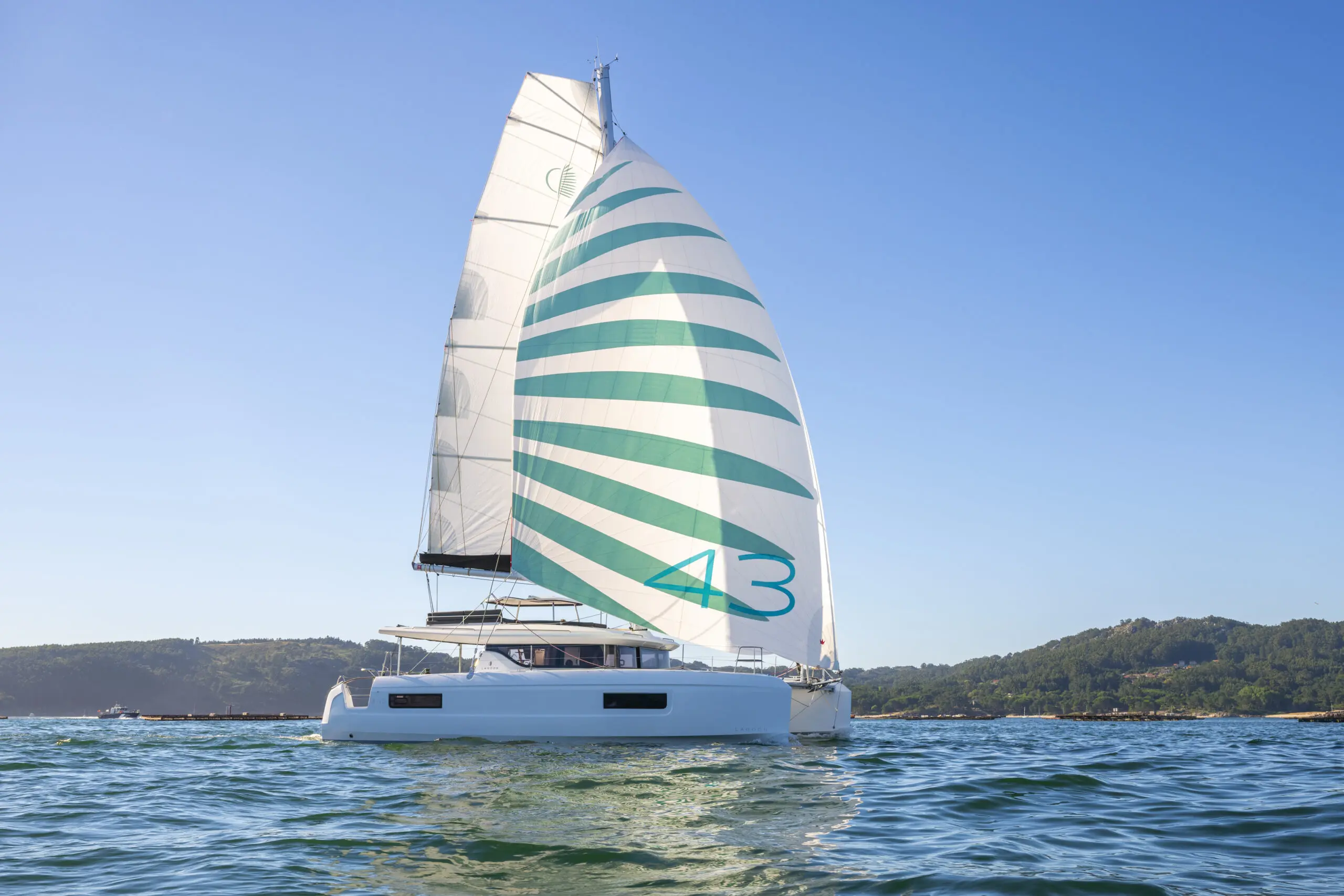 Lagoon43-2647
