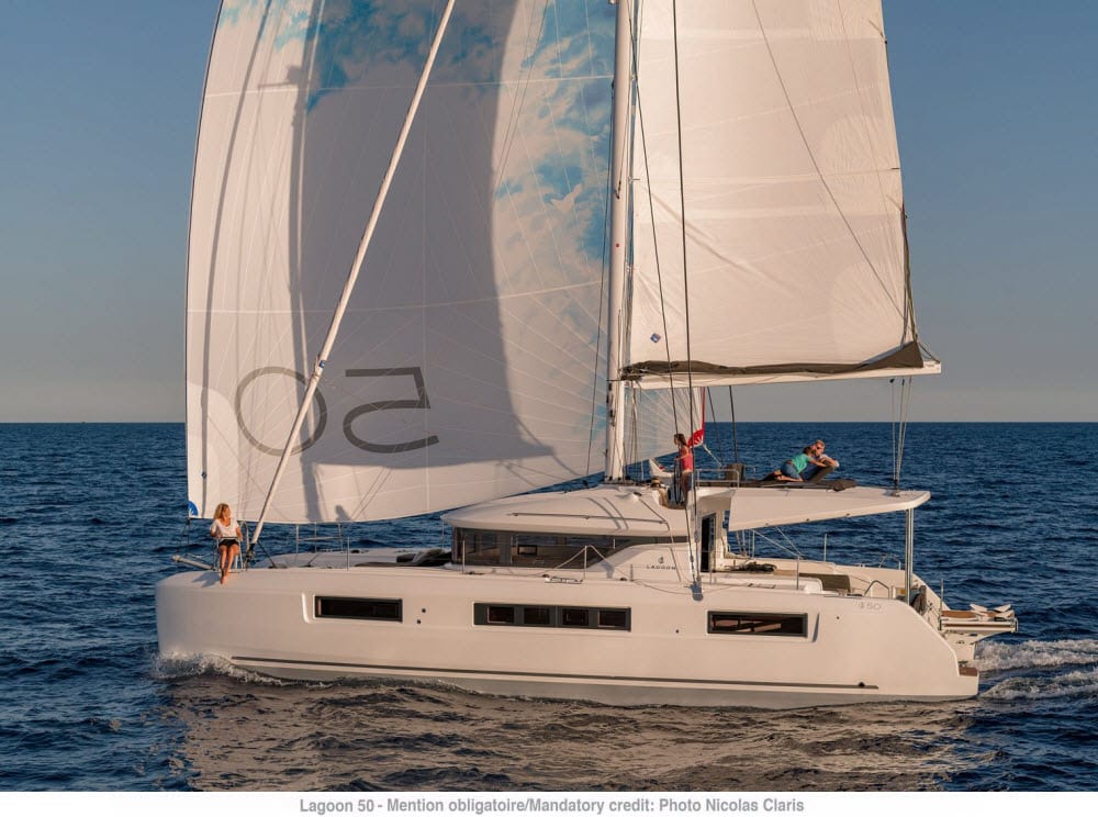 Lagoon 40 Review - Club Marine