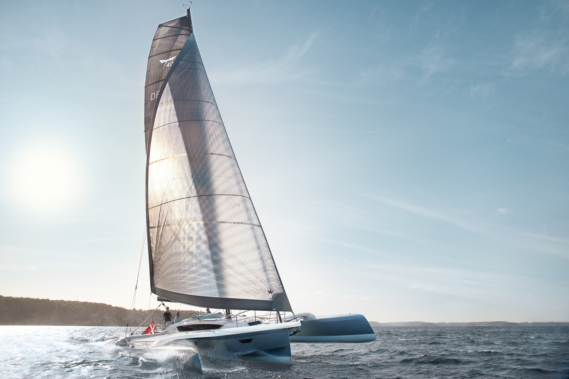 Dragonfly 40 C | Carbon Trimaran | TMG Yachts (The Multihull Group)