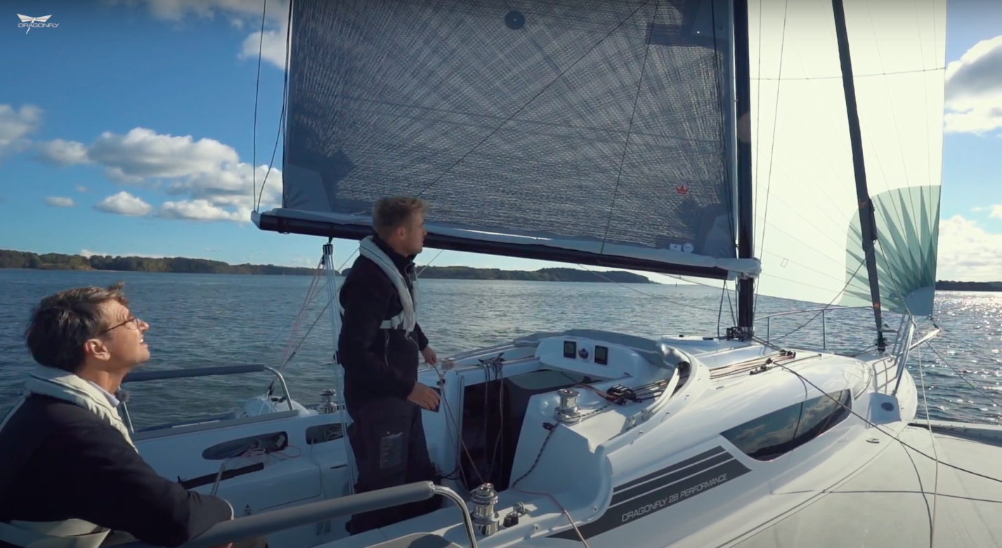 Dragonfly Trimaran Sail Guide Downwind Downwind 11 Dragonfly Trimaran Sail Guide Downwind TMG Australia
