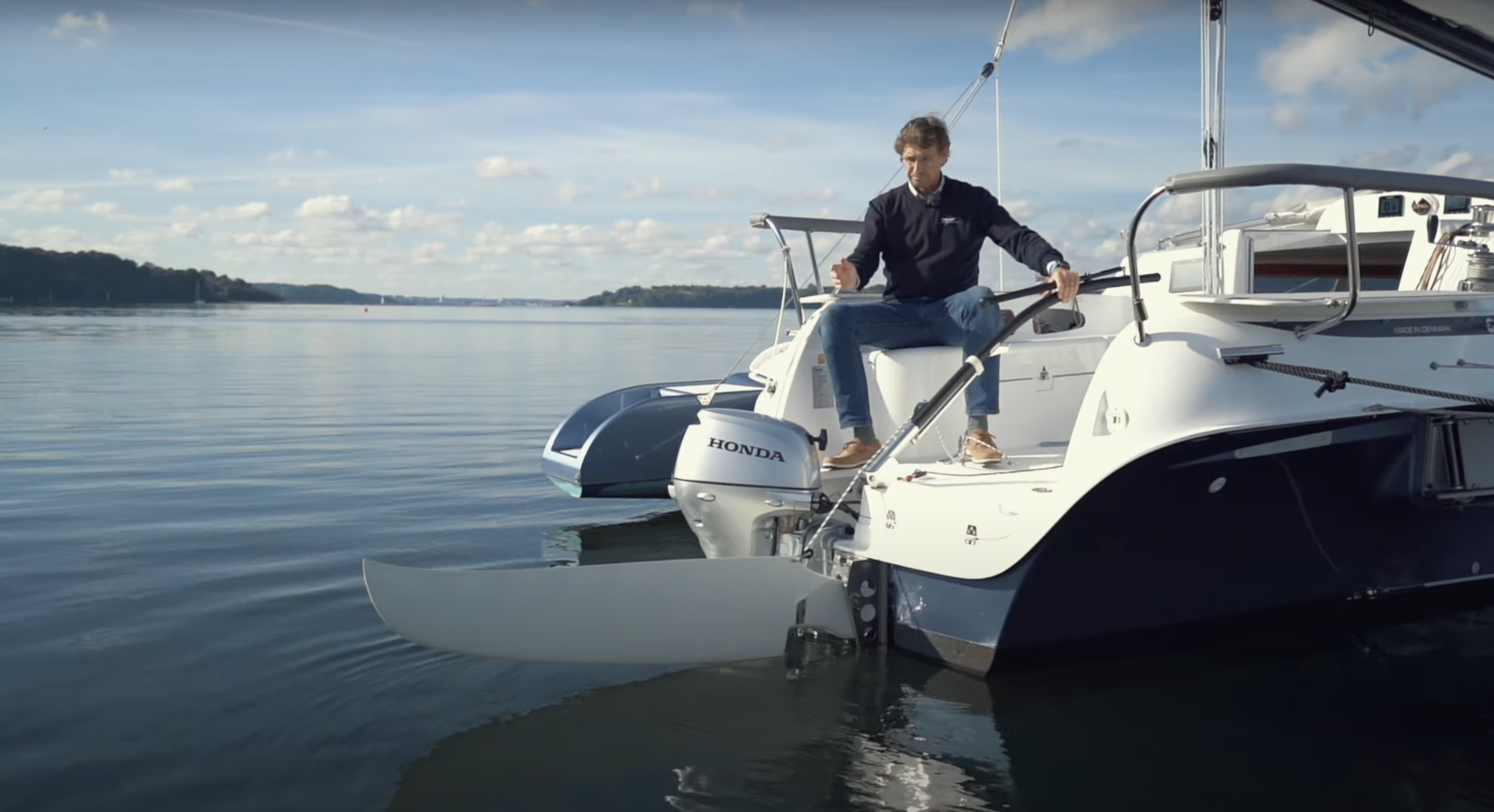 Dragonfly Trimaran Boat Functions – Rudder, Outboard Motor and Centreboard Systems