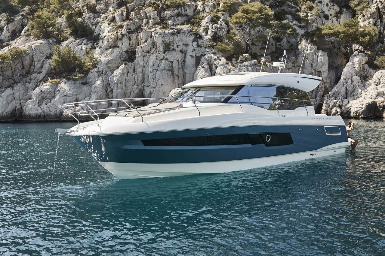 Greenline Hybrid 45 Yacht, Eyachts Australia and New Zealand