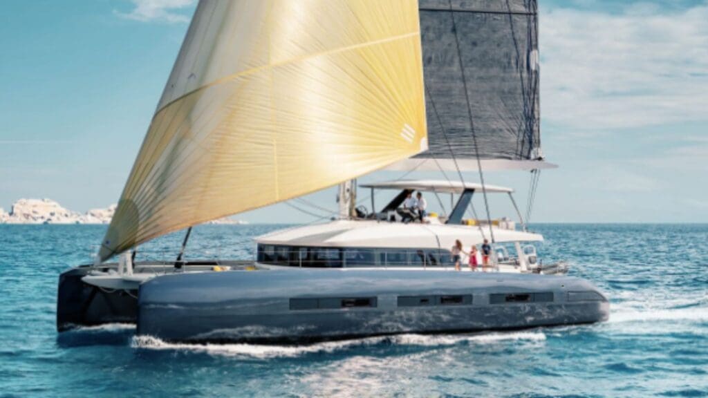 catamaran lagoon 70