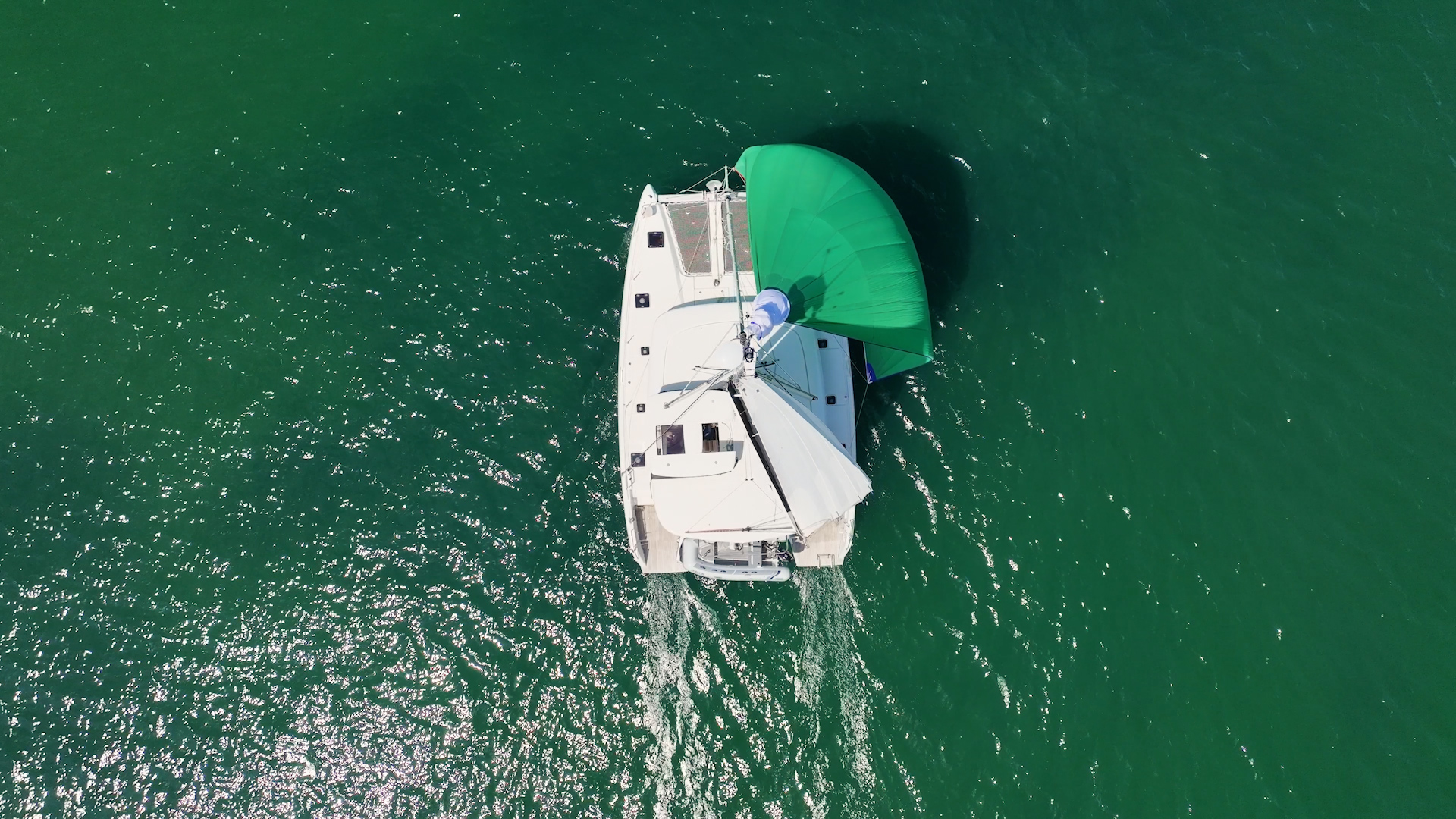 Lagoon Catamaran How to use the electric winch