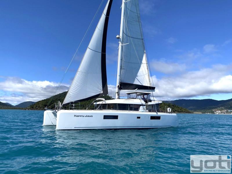 Lagoon 52 SporTop – Happy Days