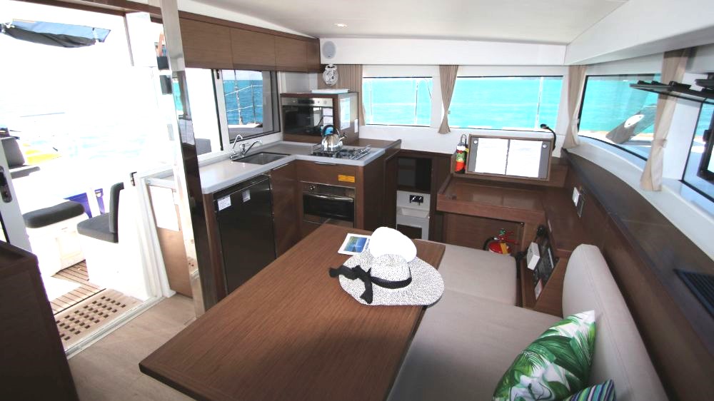 Lagoon 40.4G Galley
