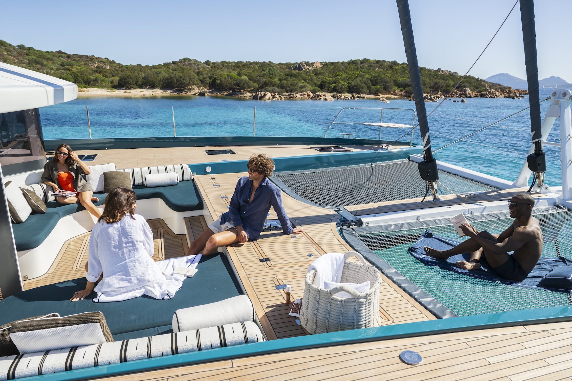 GAZEAU_JULIEN Lagoon 42 - TMG Yachts Previously The Multihull Group