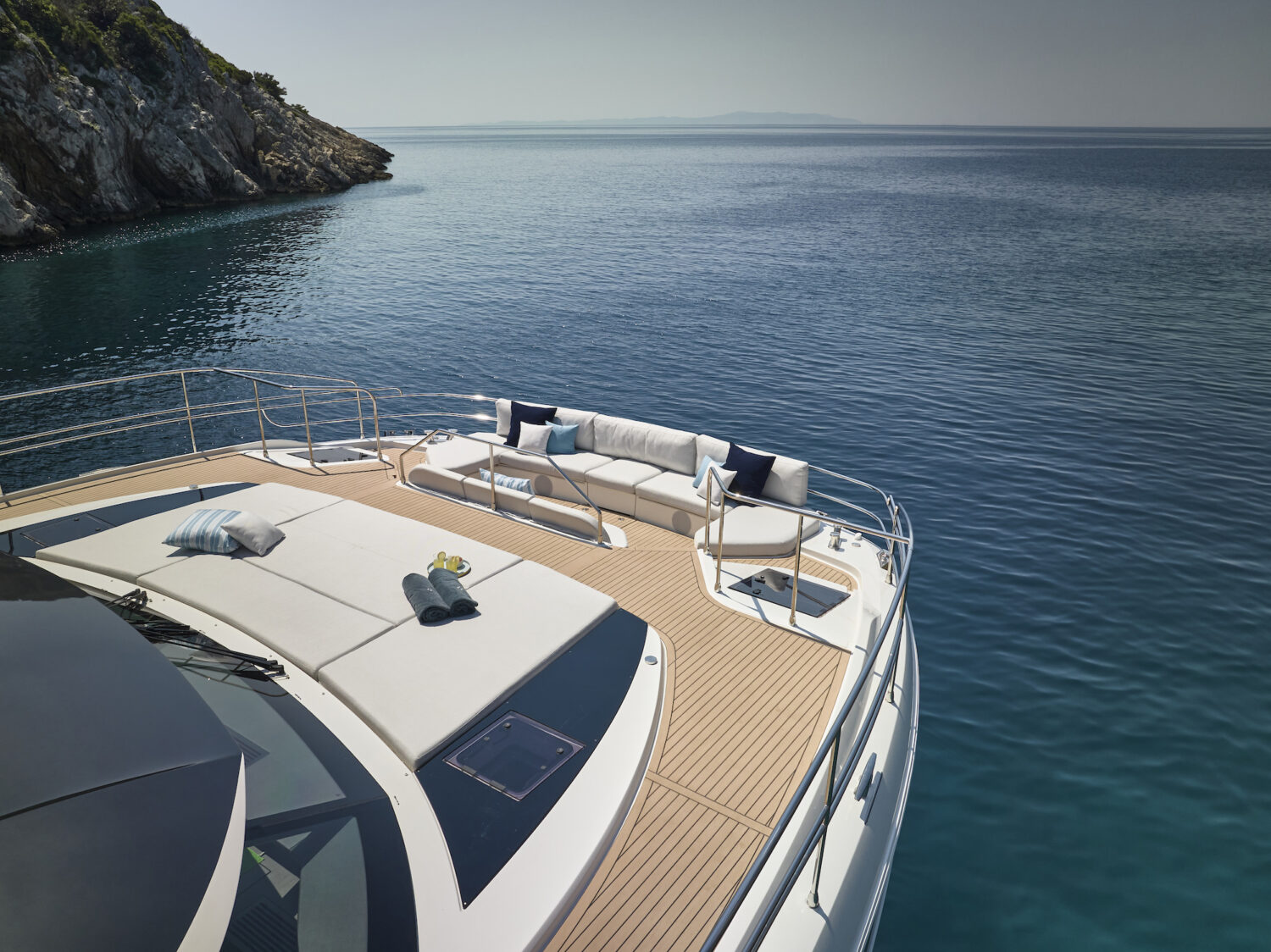 PRESTIGE M8 PRESTIGE YACHTS TMG AUSTRALIA