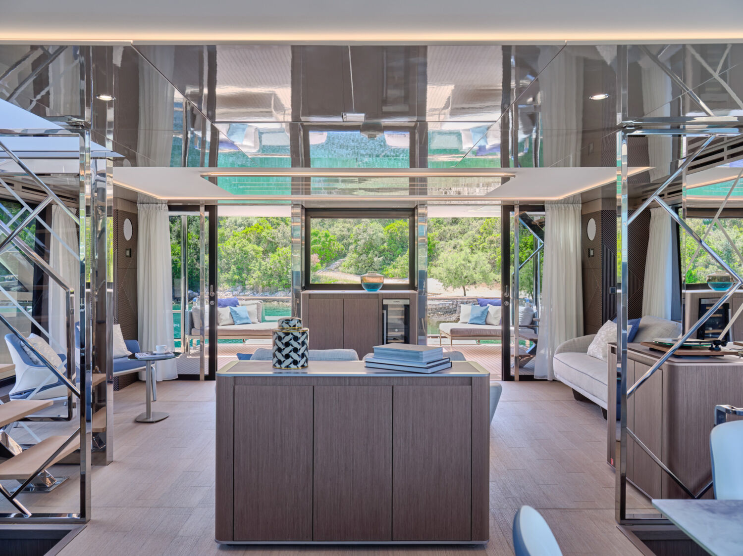 PRESTIGE M8 TMG YACHTS AUSTRALIA