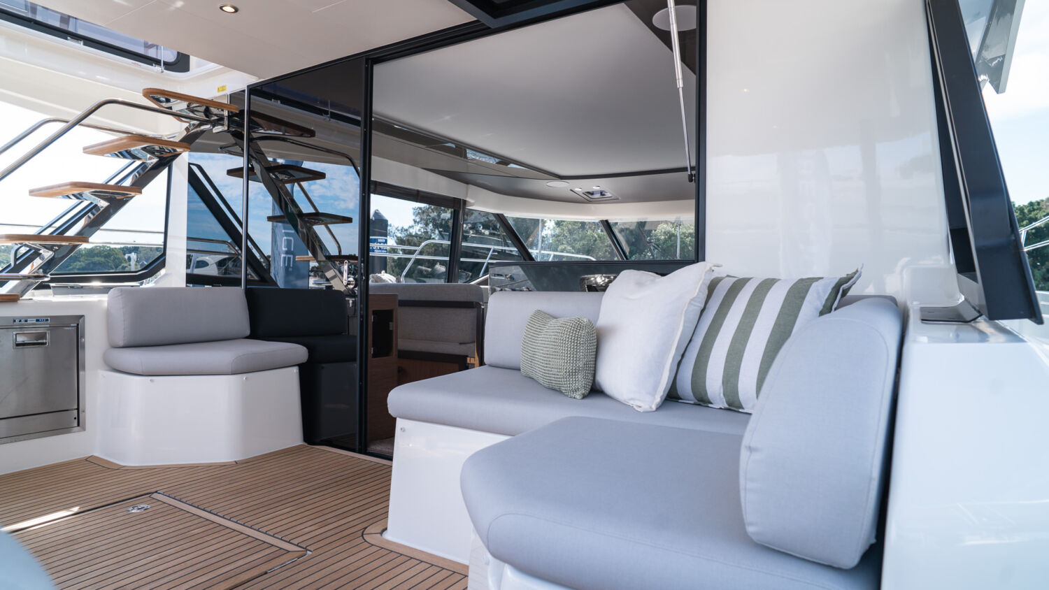 PRESTIGE M48 for sale australia inside outside