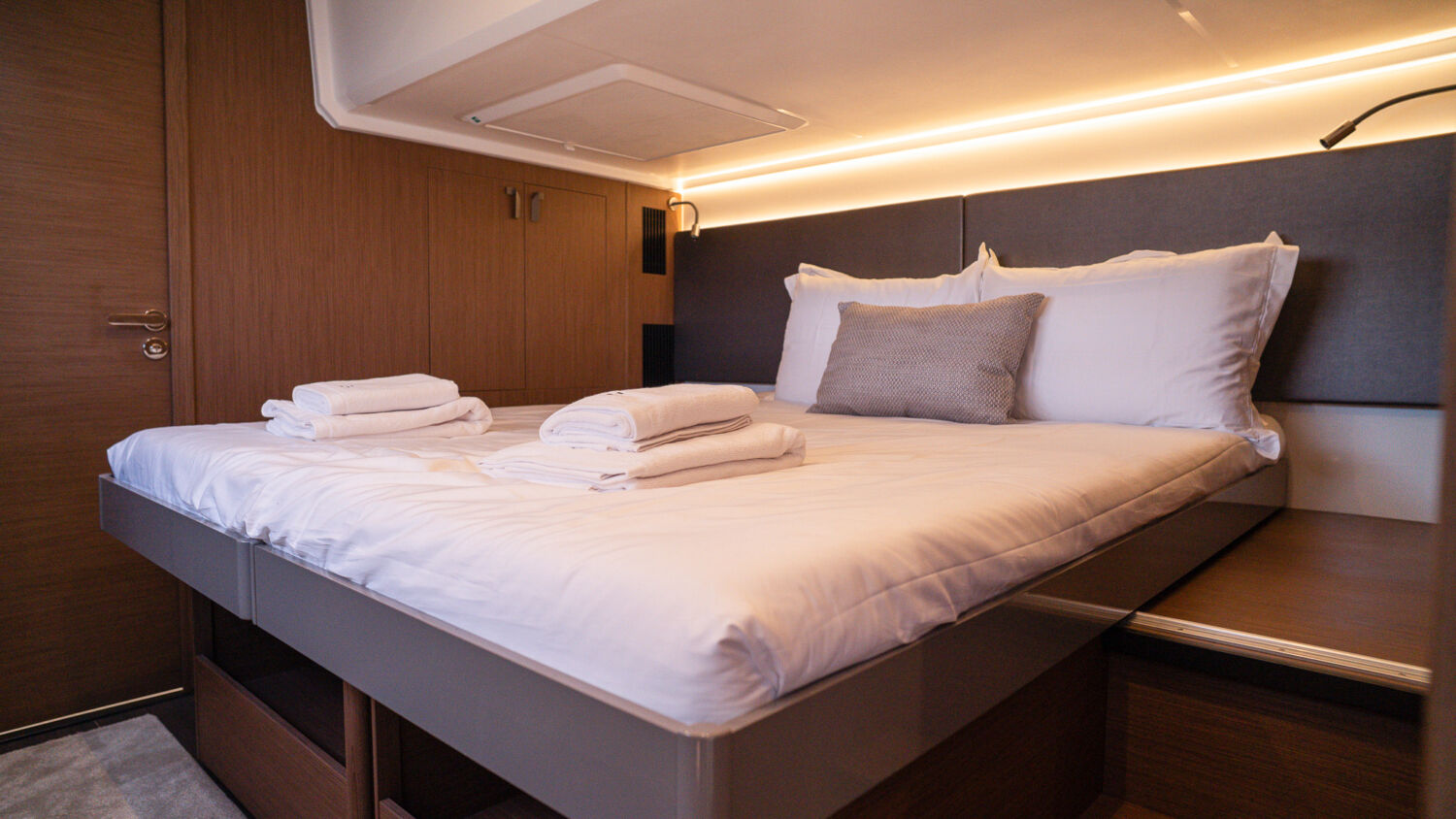 prestige m48 for sale VIP cabin