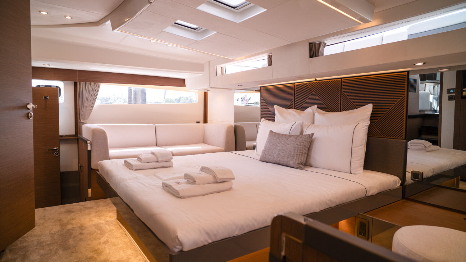prestige m48 for sale master cabin